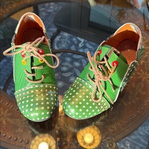 MAIA Green Polka Dot heels size 6 - new without tags
